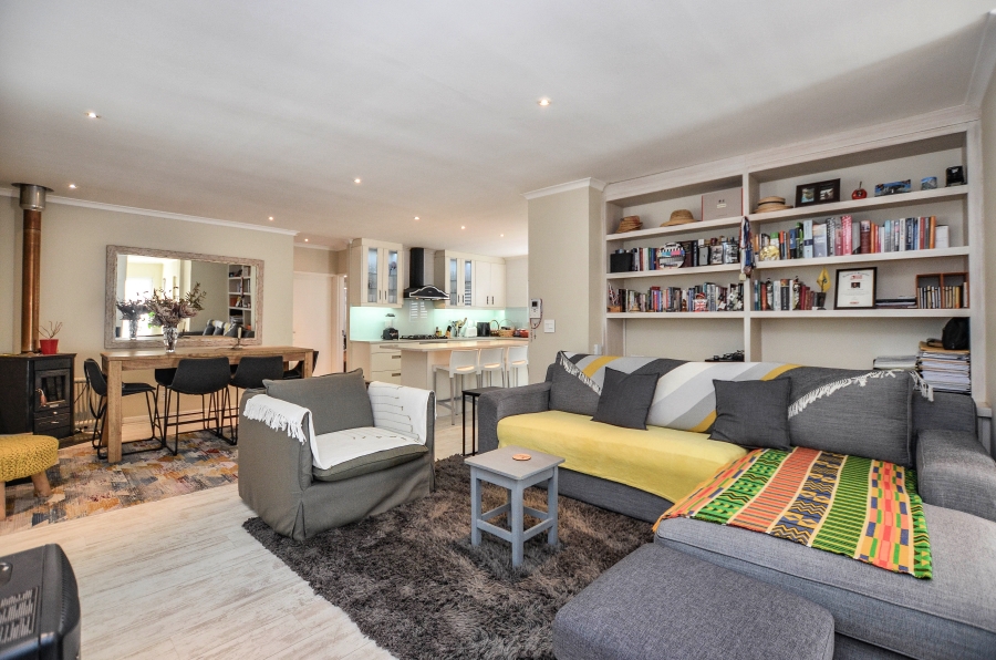 3 Bedroom Property for Sale in Sunningdale Western Cape